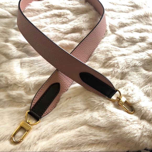 louis vuitton leather strap